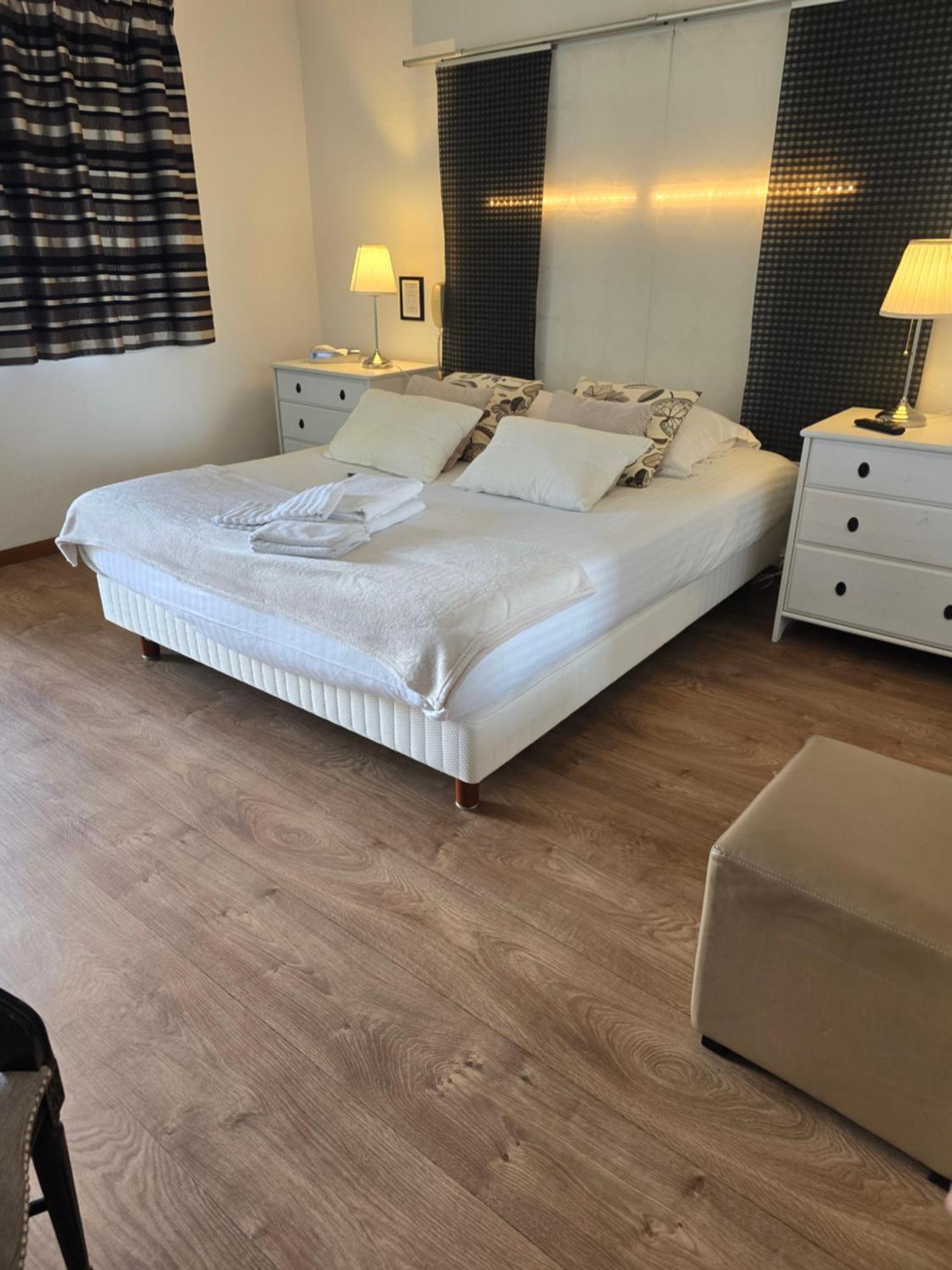 Hotel L'Ideal Le Mountbatten Arromanches-les-Bains Kültér fotó