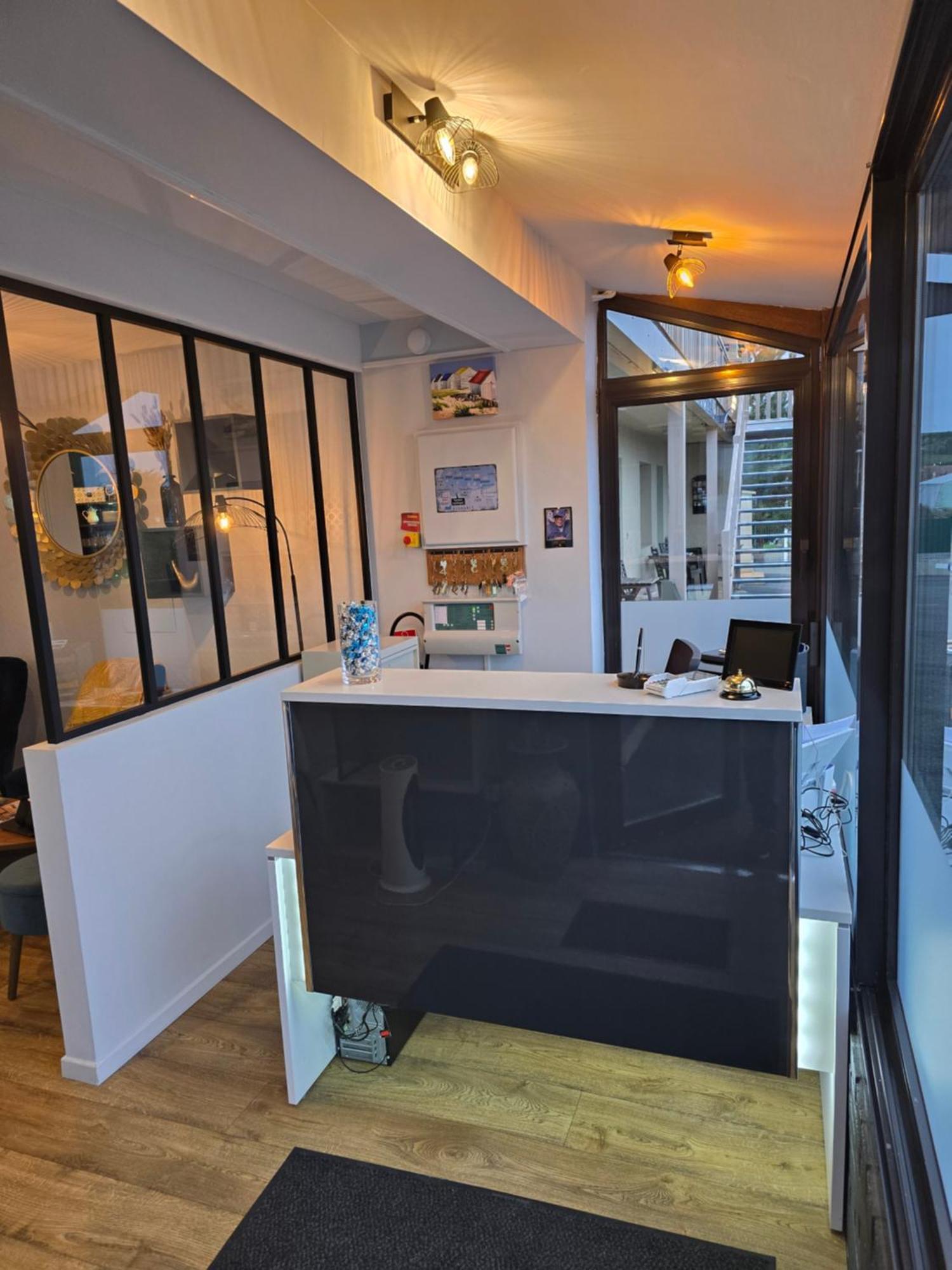 Hotel L'Ideal Le Mountbatten Arromanches-les-Bains Kültér fotó